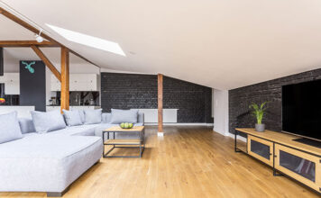 Czy warto zainteresować się czarnymi tapetami? Czarne tapety