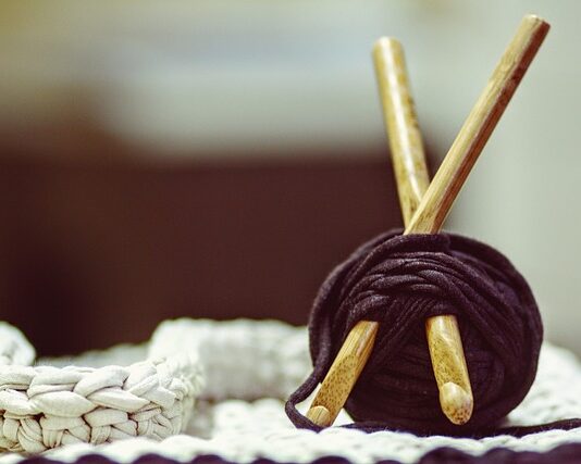 Co trzeba kupić do szydełkowania?