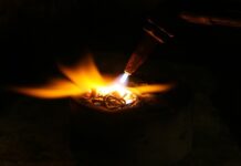 Na co jest narażony spawacz?