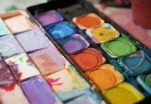 Jak długo śmierdzi farbą olejną?