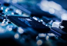 Co to znaczy elektryka prąd nie tyka?